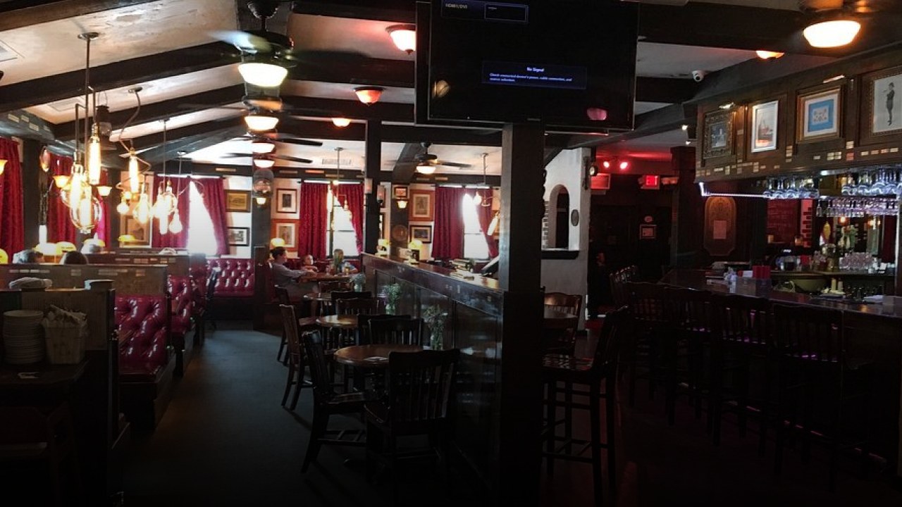 The Red Lion Houston - Sports Bars in Houston