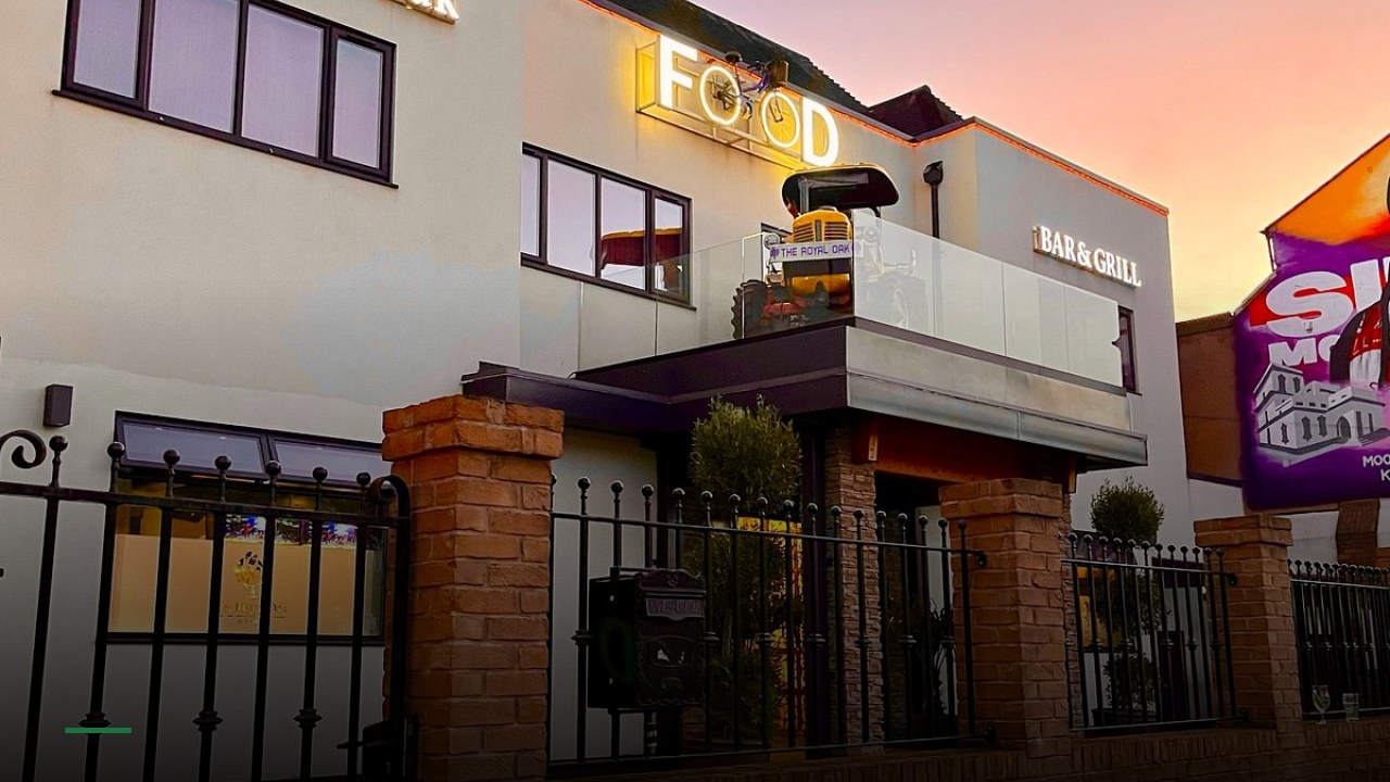 The Royal Oak - Sports Bars in Birmingham