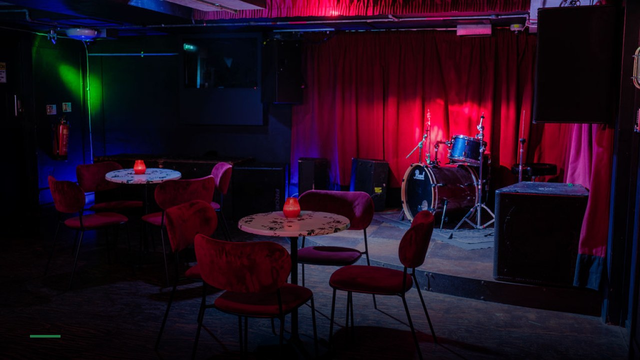 The Star In Shoreditch - Sports Bars in Watford