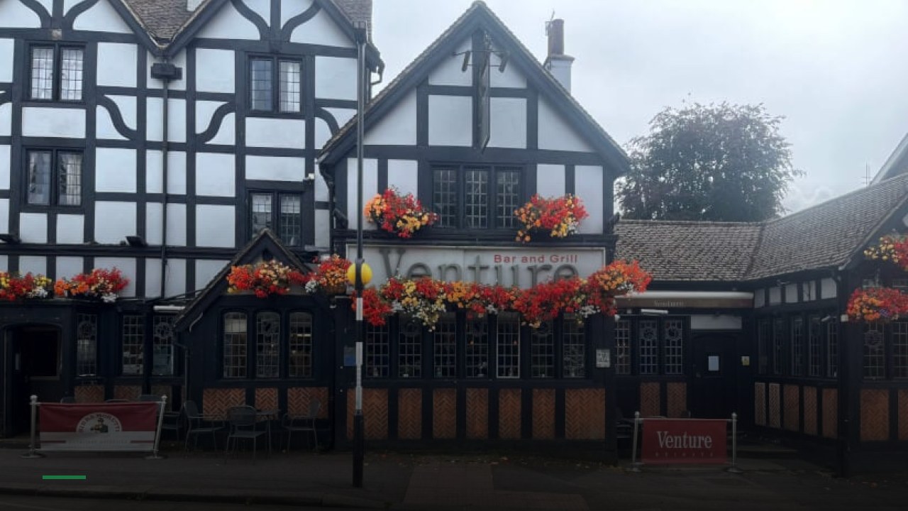 The Venture Inn - Sports Bars in Crawley