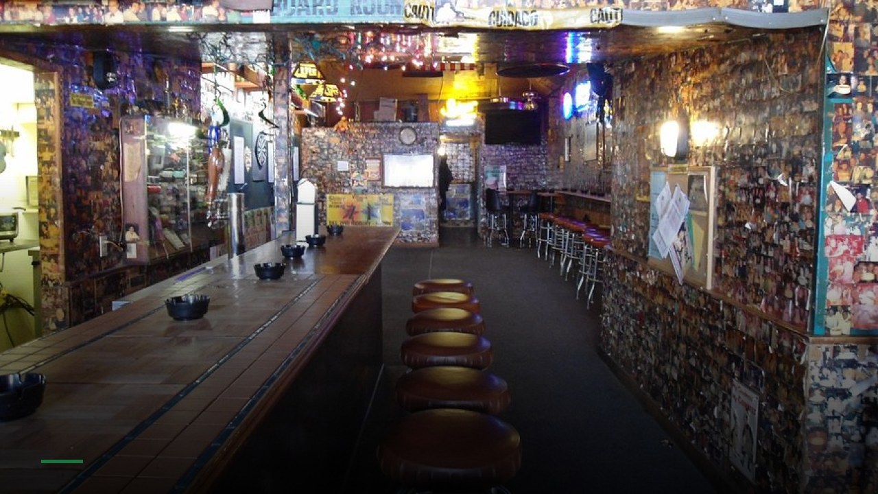 The Villager Tavern - Sports Bars in Nashville