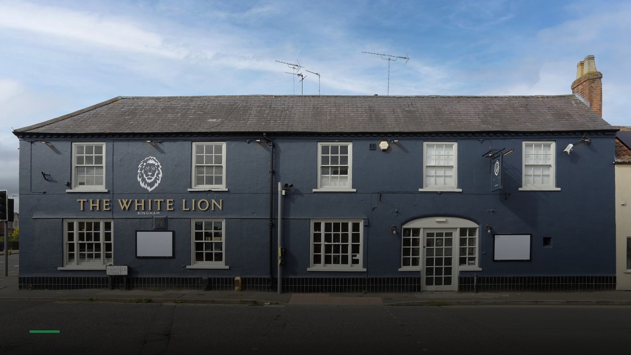 The White Lion - Sports Bars in Nottingham