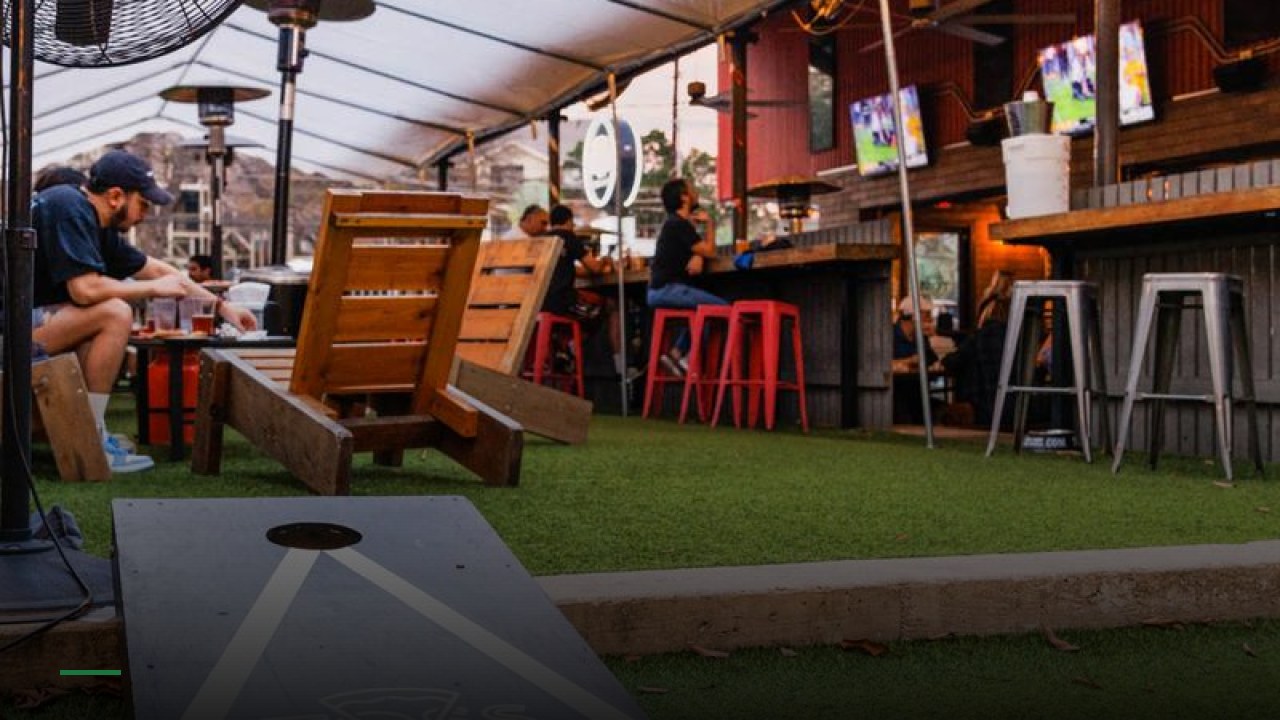 Toss Pizzeria & Pub - Sports Bars in Austin