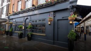 Travellers Tavern — Pubs in London