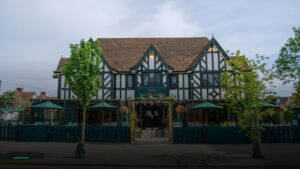 Tudor Arms — Pubs in Luton