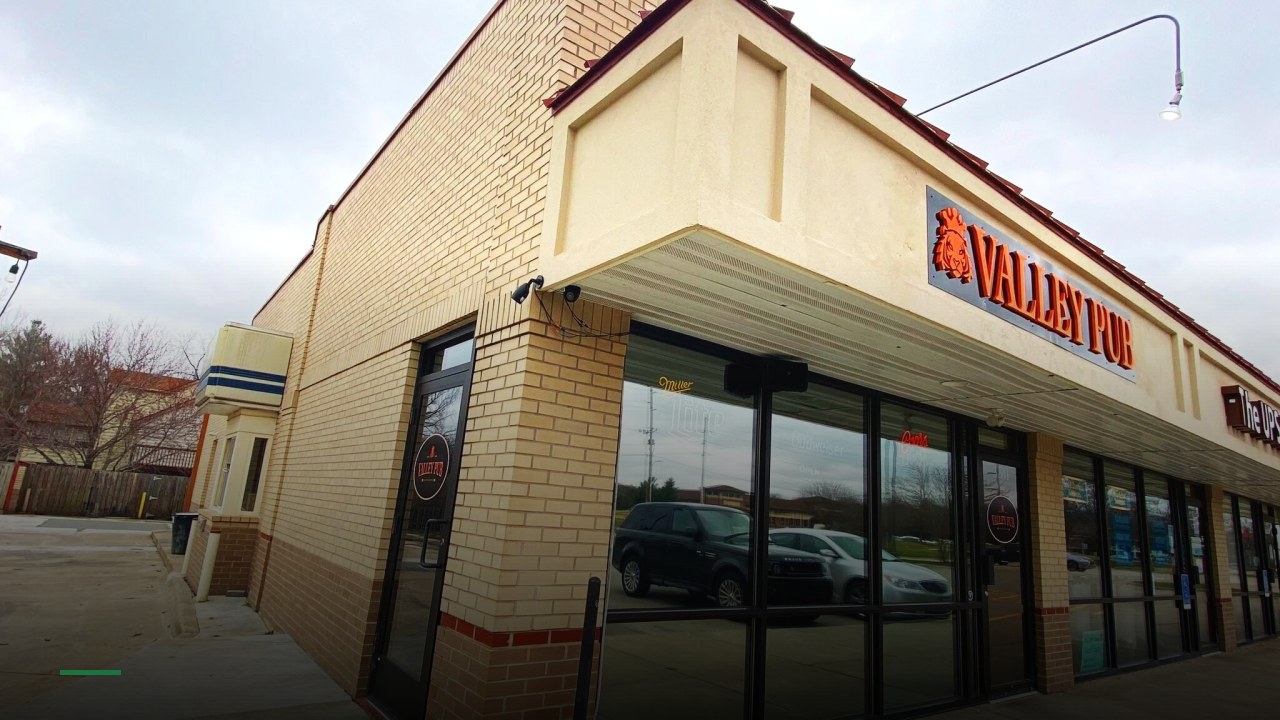 Valley Pub - Sports Bars in Des Moines