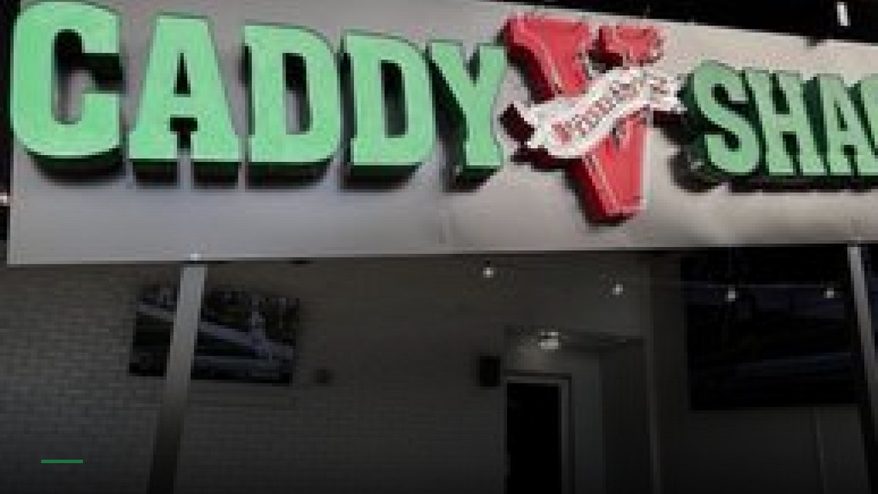 Vinnie's Caddyshack Bar and Grill - Sports Bars in New Orleans