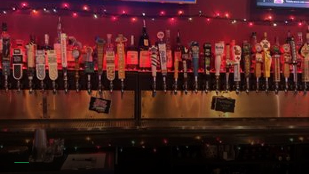 Vinnie's Sports Bar & Grill - Sports Bars in New Orleans