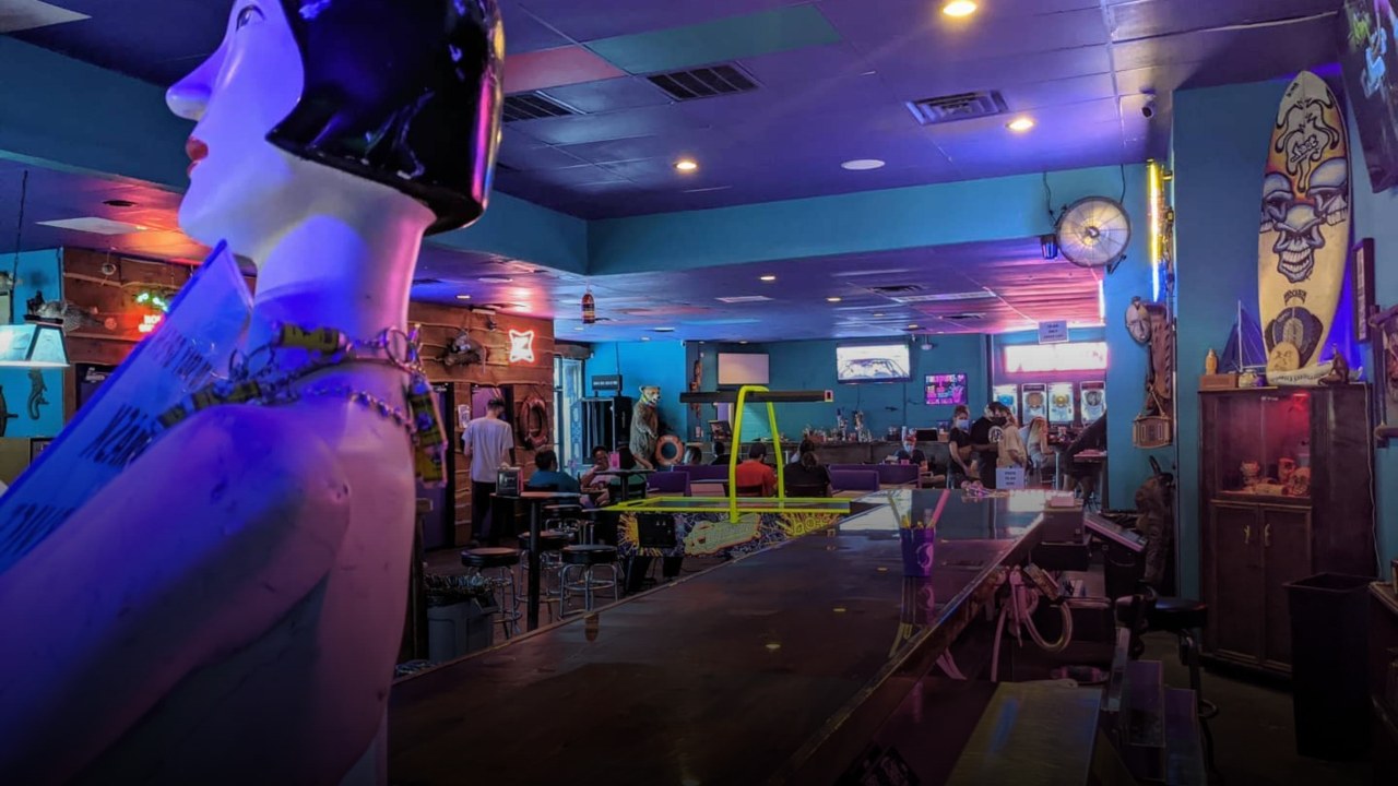 Voodoo Queen Daiquiri Dive - Sports Bars in Houston