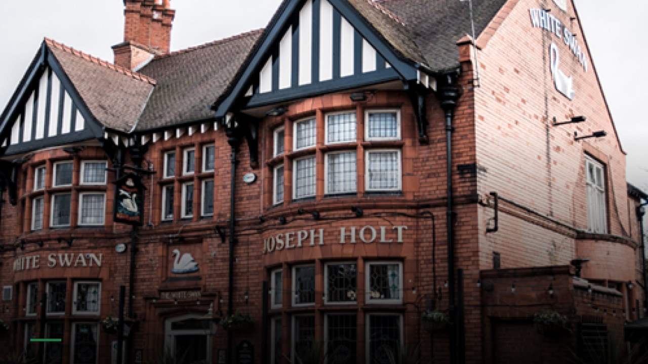 White Swan - Sports Bars in Manchester
